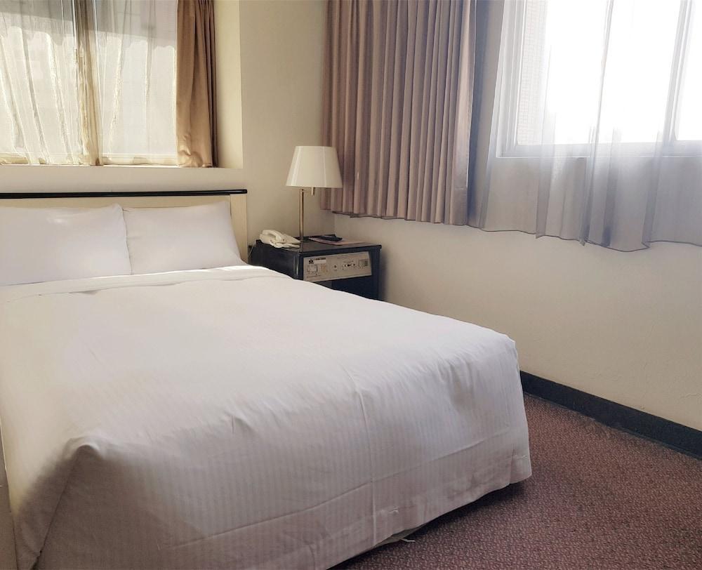 Onetel - Ximen Hotel Csungho Kültér fotó