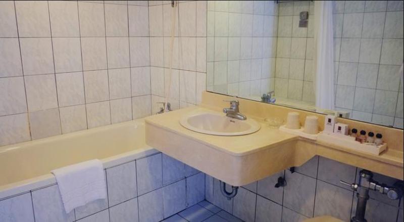Onetel - Ximen Hotel Csungho Kültér fotó